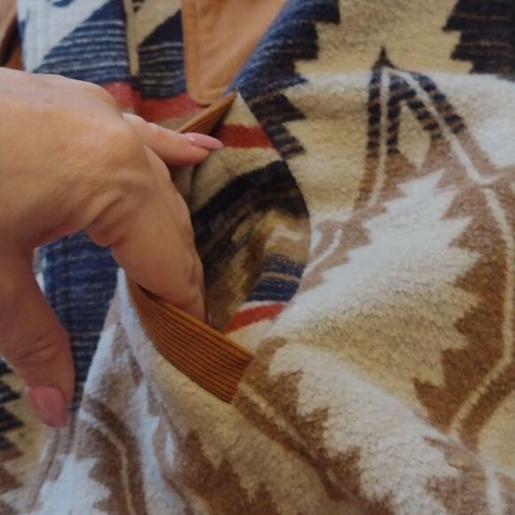 Western Shaket Sweater Jacket Tribal Aztec Print brown black buttondown L - Picture 11 of 13